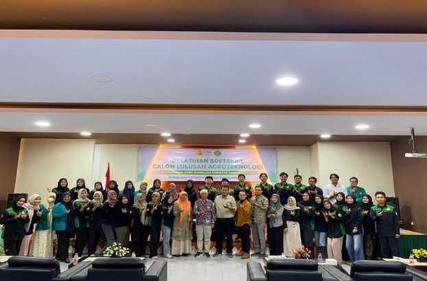 Pelatihan Softskill Calon Lulusan Agroteknologi